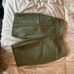 Croft and Barrow Effortless Stretch Bermuda Size 10 Regular like new